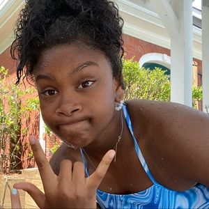 Meet your Posher, Kerington